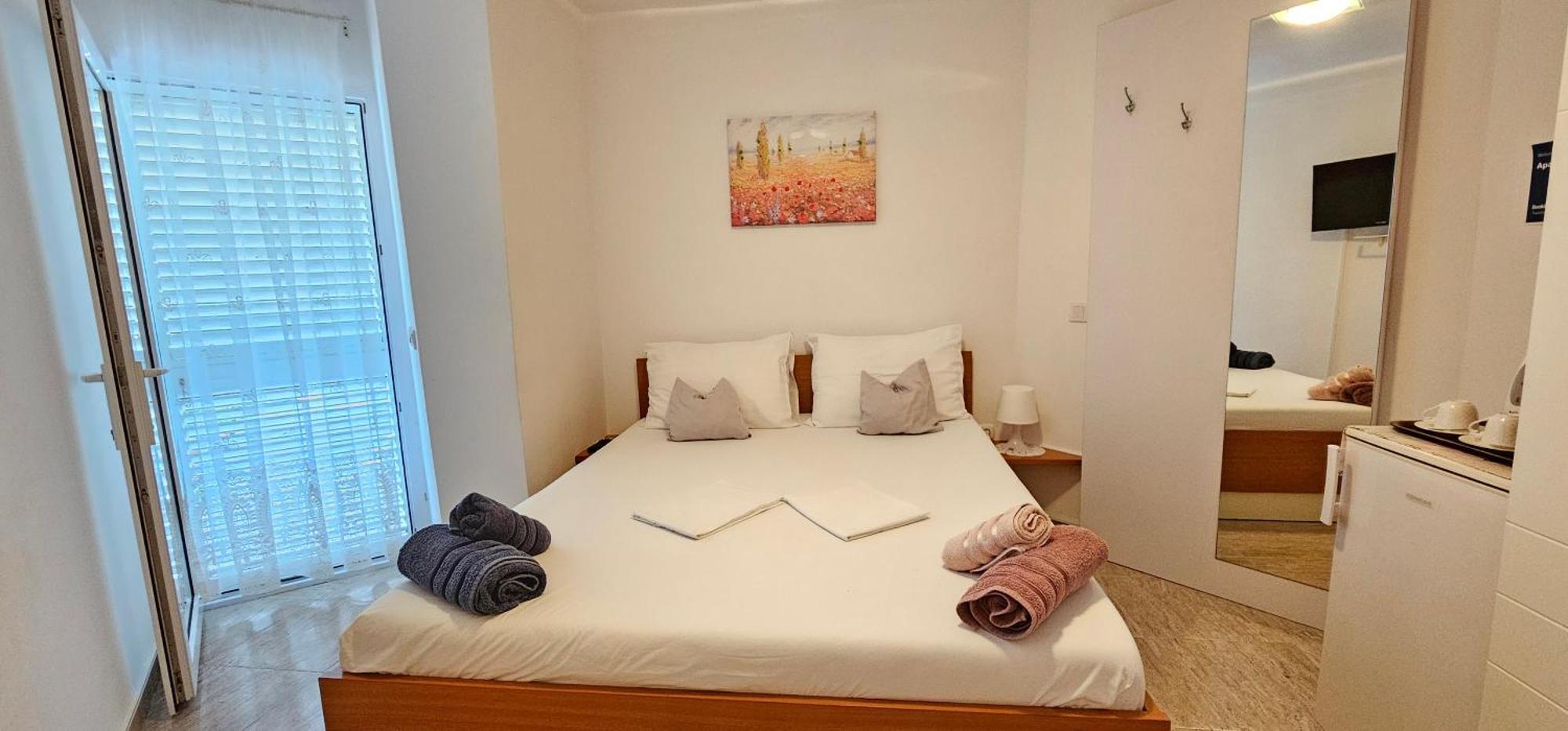 Apartment Tonci Novalja Kültér fotó